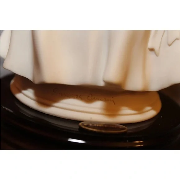 Giuseppe Armani April Roses 1570F Figurine Brand New Vintage - Picture 4 of 6